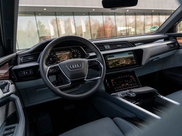 【e＋車路事】Audi e-tron Sportback 電動 SUV 抵港 「一換一價」HK＄115 萬起