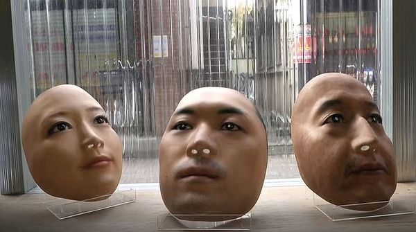 日本黑科技超像真人皮面具！少女秒變大叔無違和