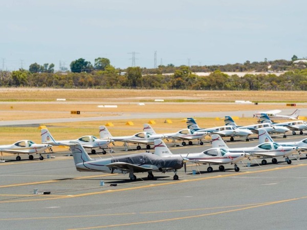 中國南方航空西澳飛行學院倒閉  37 架飛機＋機場求買家打救