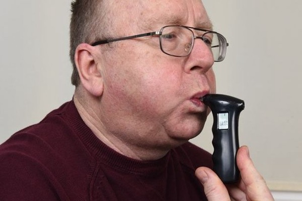 英男患罕見自動釀酒綜合症  吃一塊蛋糕可「飲醉」？