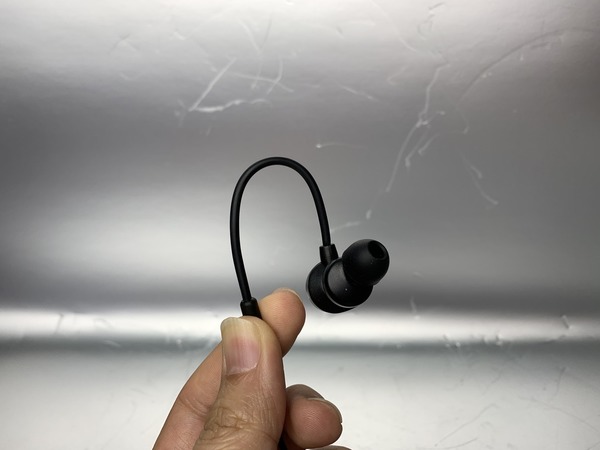 雙麥入耳式耳機 SteelSeries Tusq【開箱】