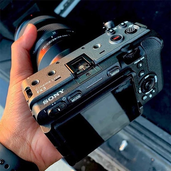 【諜照流出】Sony FX3 輕便專業攝錄機    最新規格公開