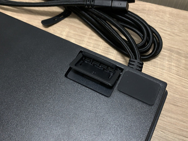 類比光軸遊戲實測 Razer Huntsman V2 Analog【開箱】