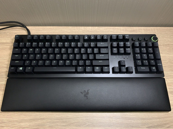類比光軸遊戲實測 Razer Huntsman V2 Analog【開箱】