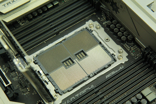 AMD 下代 Zen4 換新封裝！AM5 轉用 LGA 插槽！