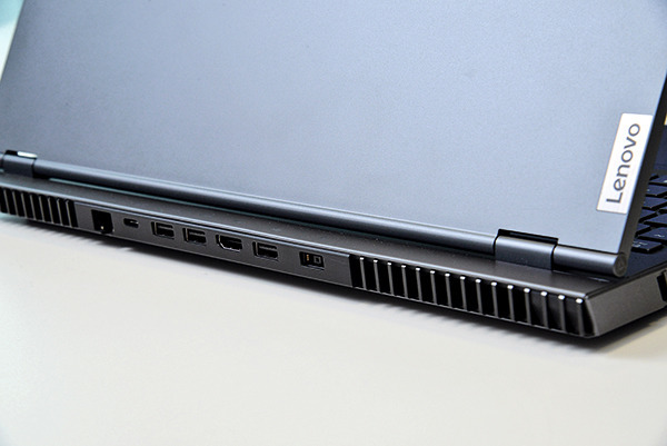 緊貼市場潮流 貼心產品設計 Lenovo