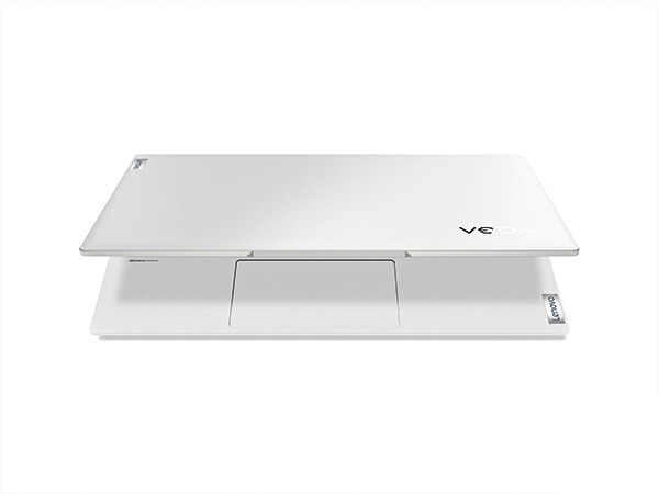 緊貼市場潮流 貼心產品設計 Lenovo
