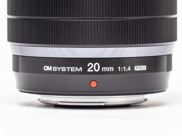 【上手試】史上首支 OM System 鏡頭    20mm F1.4 PRO