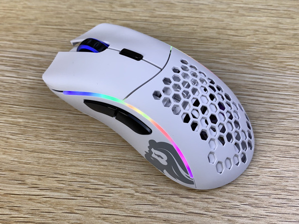【打機裝備】Sabre RGB Pro‧Model D 護手無線遊戲鼠