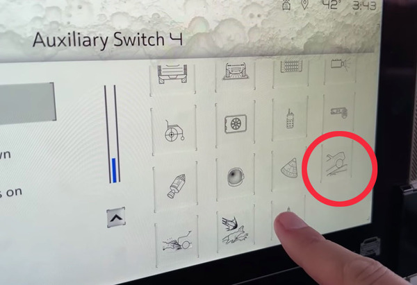 【e＋車路事】Hummer EV 夠風趣  彩蛋狂「踩」Tesla Cybertruck？