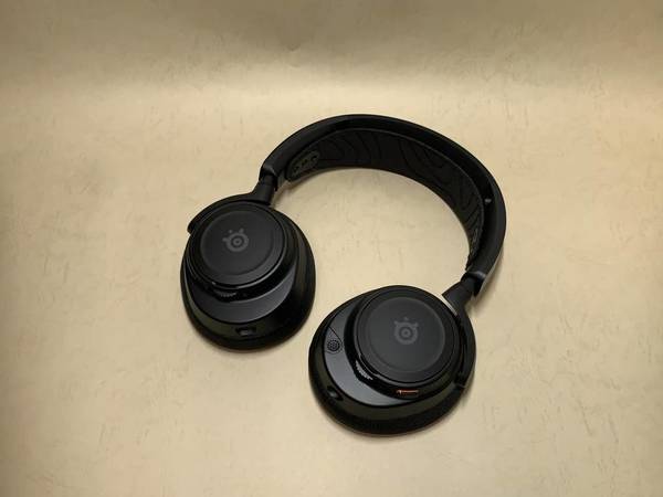 【打機裝備】Arctis Nova 7 開箱  多平台無線遊戲耳機