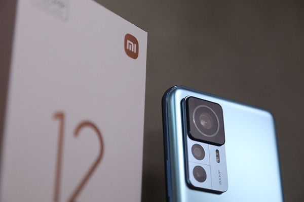 實測全港首部2億像素手機 具備超級影像系統 隨時影靚相無難度