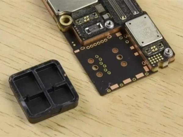 華強北破解 eSIM 限制  美版 iPhone 14 成功加裝 SIM 卡槽
