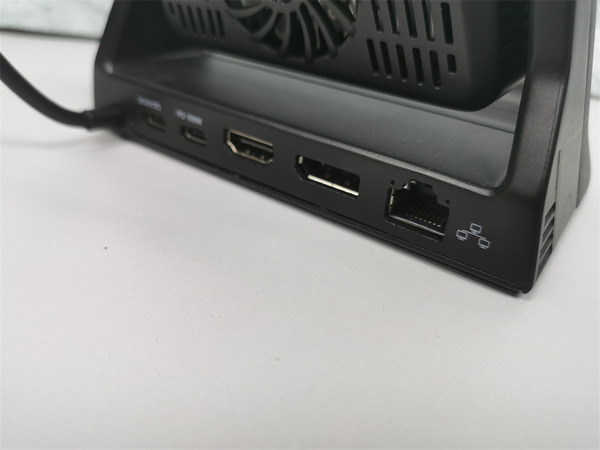 【實測】手提 PC Game 遊戲機 Steam Desk 加配件可駁電視