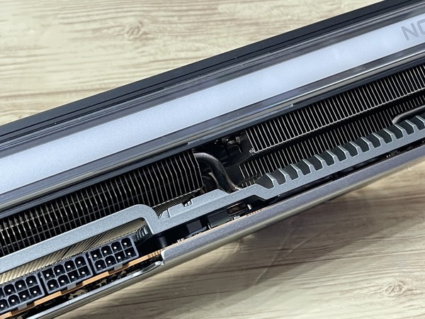 Sapphire Radeon RX 7900 XTX Nitro+ Vapor-X 實測！強化散熱‧預設超頻！