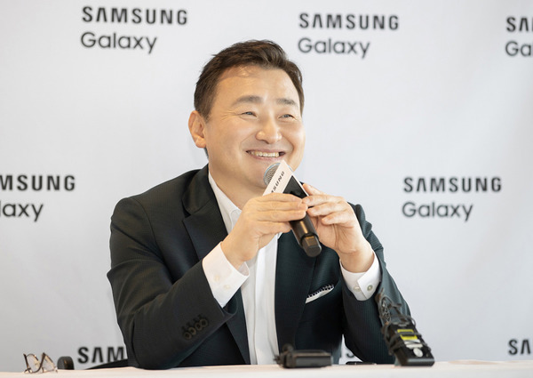【ChatGPT 熱】Samsung 有意為 Galaxy 電話引入人工智能聊天功能
