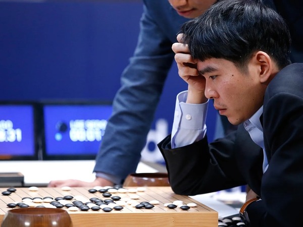 港美大學聯合研究 指 AlphaGo 促使真人圍棋選手佈局更難於預測