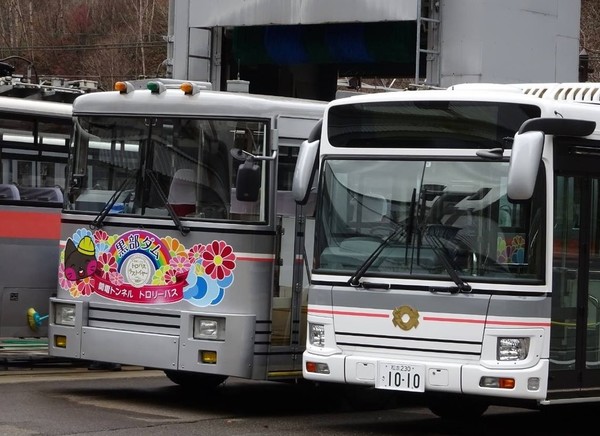 日本唯一無軌電車將退役 初代電動巴士 2025 年停運