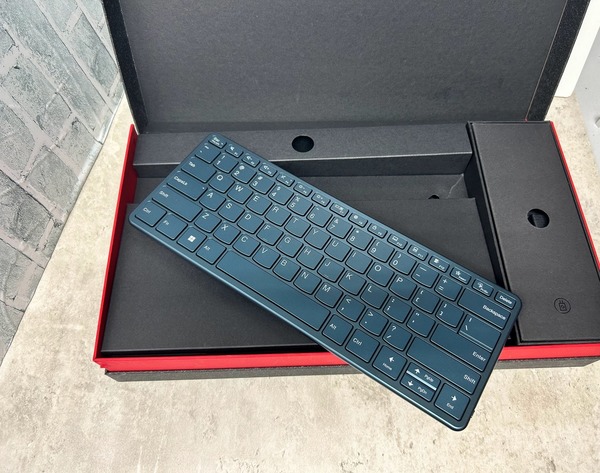 【開箱試玩】全球首部全尺寸雙屏OLED 超薄 Notebook Lenovo YogaBook 9i 全新登場