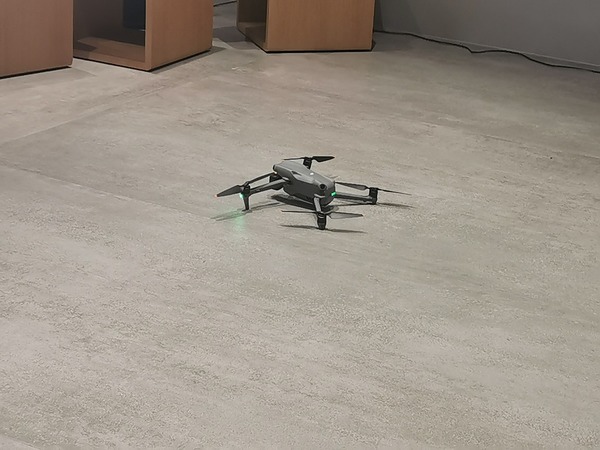 DJI 推出 Air 3 無人機 中階機價具備 4K 雙鏡頭