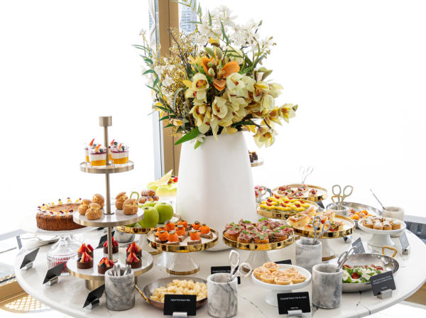 中環美利酒店下午茶自助餐買2送1!人均$321歎Popinjays天台景/任食意式甜點+送氣泡酒