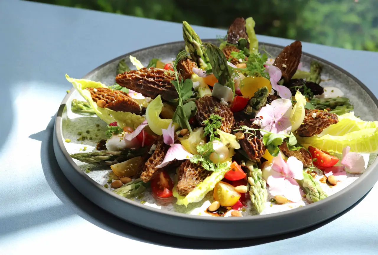 北角歷山酒店自助餐優惠｜聖誕自助餐買2大送1細！人均$257任飲紅酒／宮廷風打卡