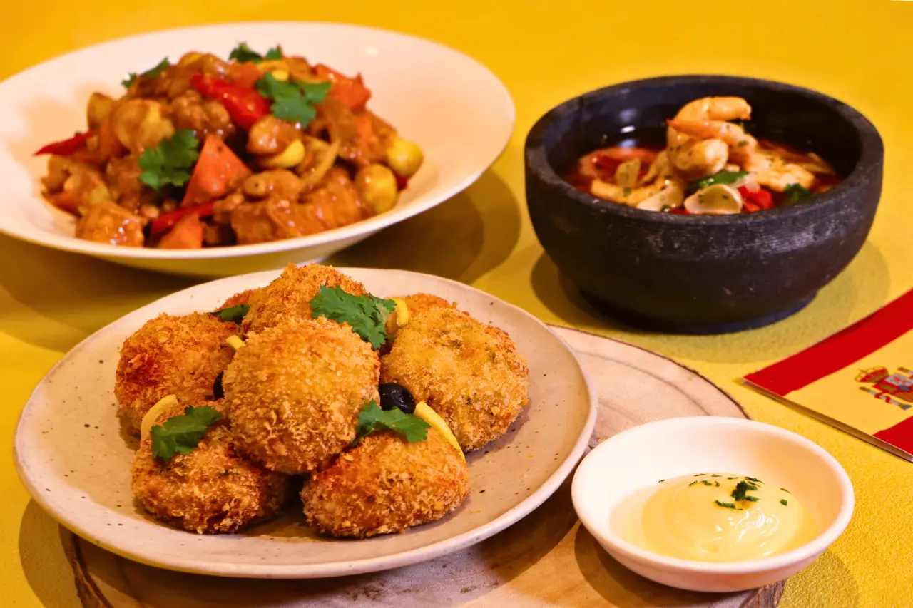 北角海逸酒店自助餐買一送一！人均$281任飲氣泡酒／紅白酒！綠怡咖啡廳早午餐／晚餐優惠