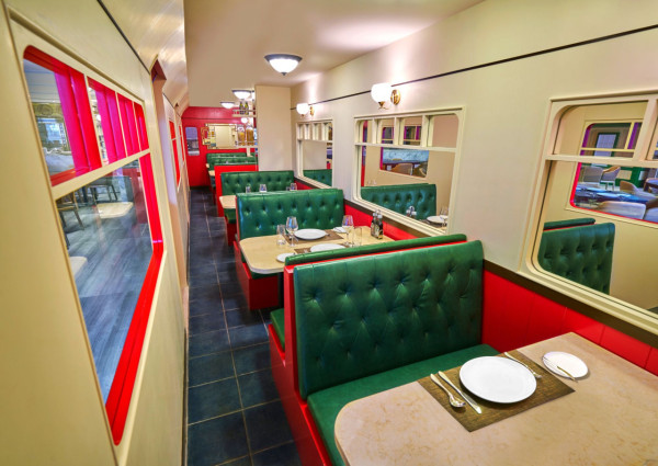 屯門悦品度假酒店半自助餐$116起!火車主題打卡/任食沙律甜品/海鮮晚餐