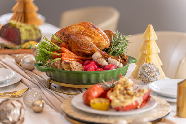 機場富豪酒店自助餐優惠|獨家5折!人均$209任食200款美食/聖誕Buffet適用/無限飲橙汁