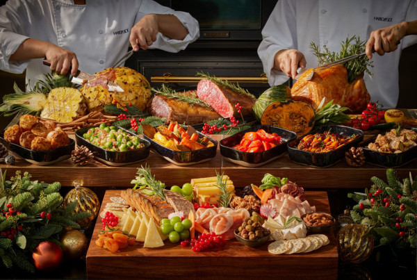 尖沙咀麗晶酒店自助餐優惠｜75折歎港畔餐廳午餐 $517任食鱈場蟹腳／日本蠔／烤火雞