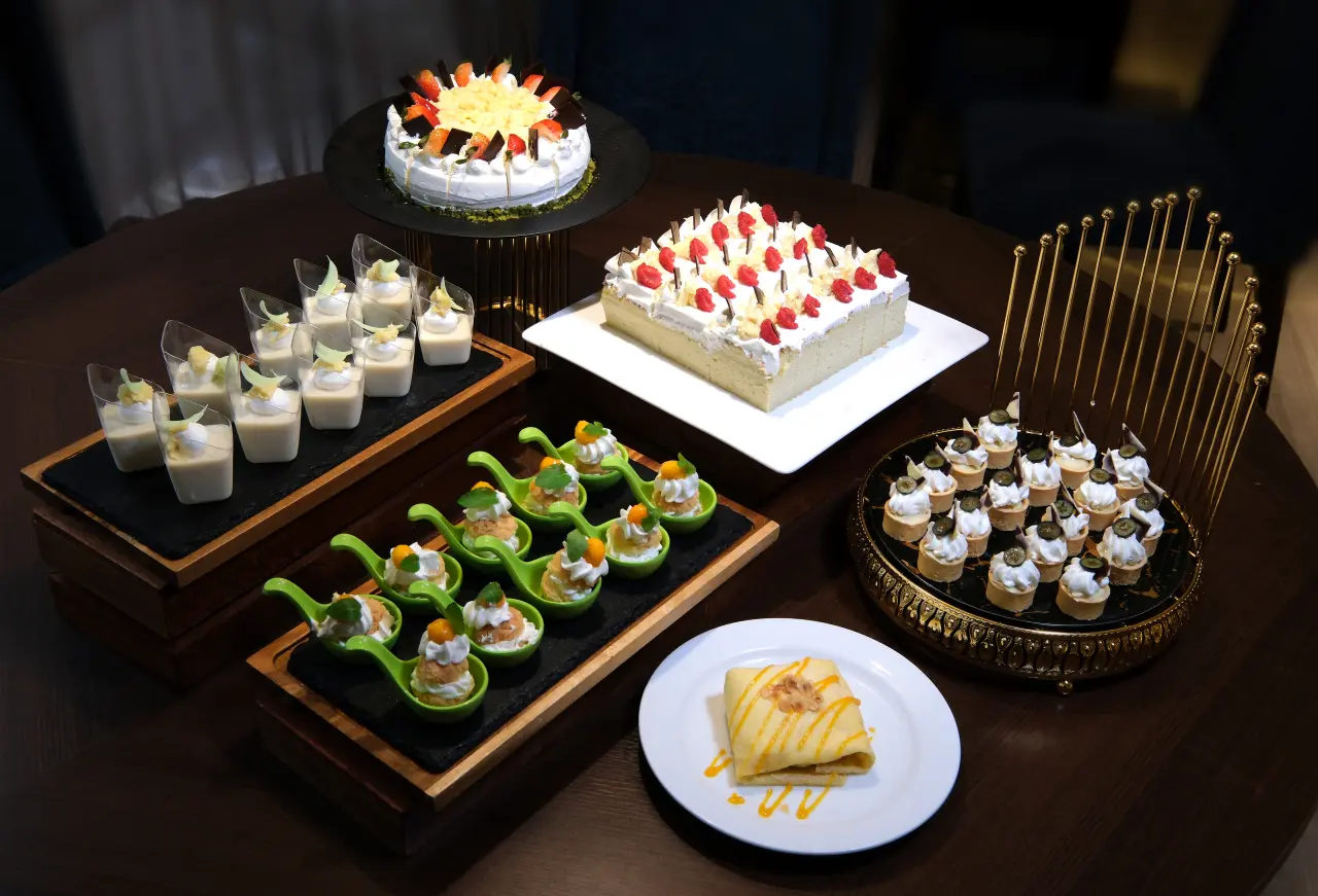 佐敦恆豐酒店自助餐低至51折!人均$298任食海鮮午餐/聖誕晚市歎生蠔龍蝦和牛