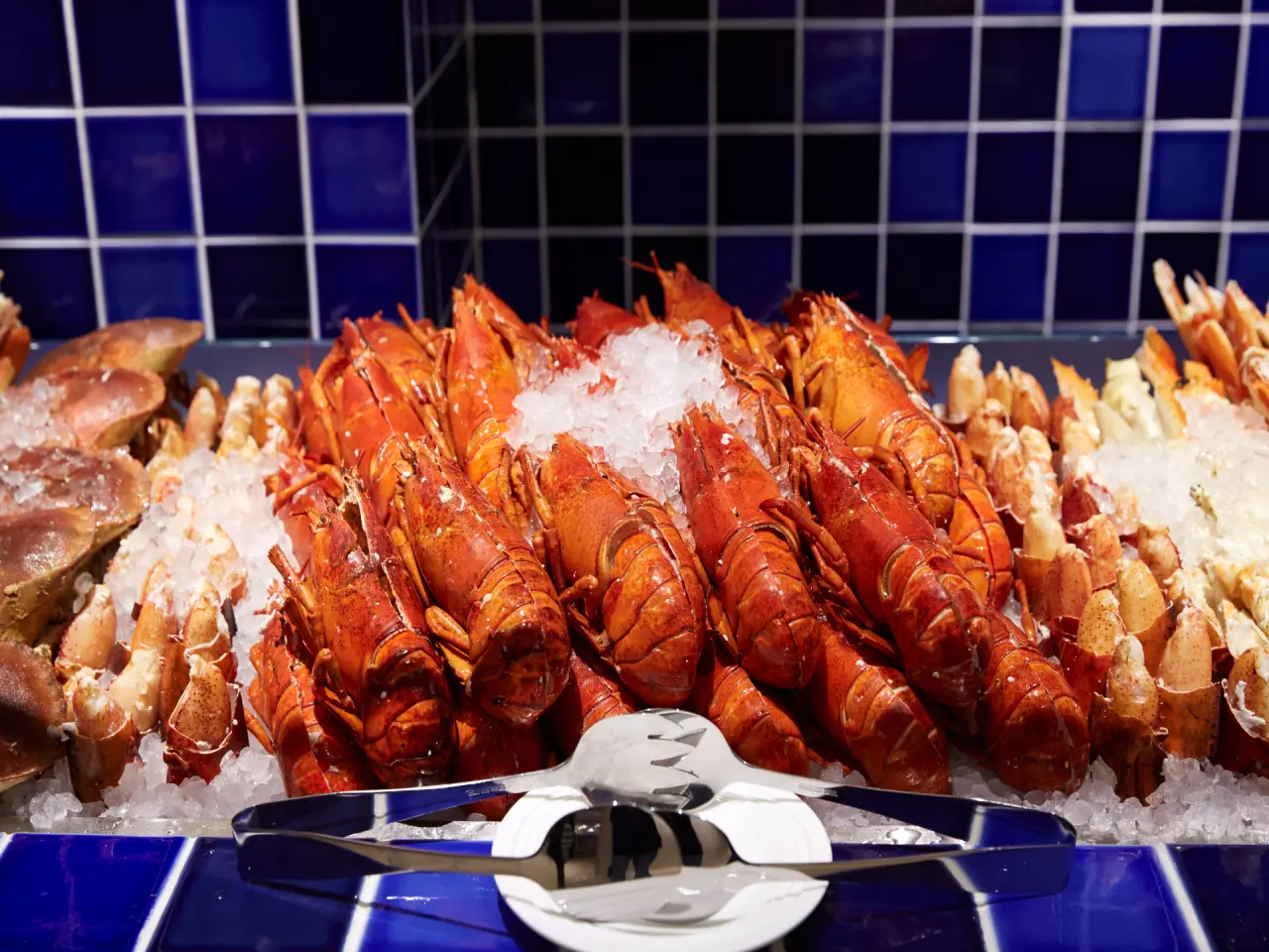 灣仔自助山自助餐快閃$361!全港唯一360°旋轉餐廳/聯乘金菊園歎臘味/聖誕都有平