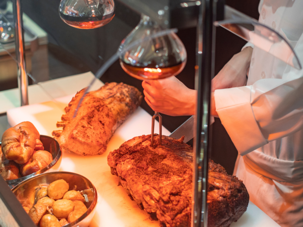 文華東方酒店自助餐優惠|快船廊Clipper Lounge自助晚餐優惠!任食冰鎮海鮮/即切烤牛肉/送現金券