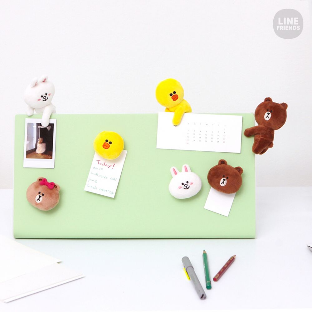 LINE FRINEDS磁石公仔  CONY趴在電腦陪你工作！