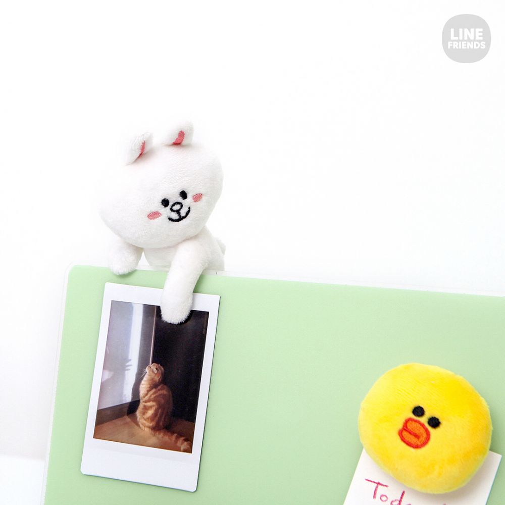 LINE FRINEDS磁石公仔  CONY趴在電腦陪你工作！