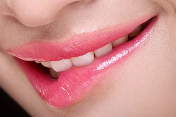 【韓國化妝品】玻璃水感唇妝！Hanskin推出全新Glam Moolon Tinted Lip Balm！