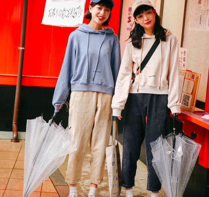 日系燈芯絨直筒褲(售價為¥79)