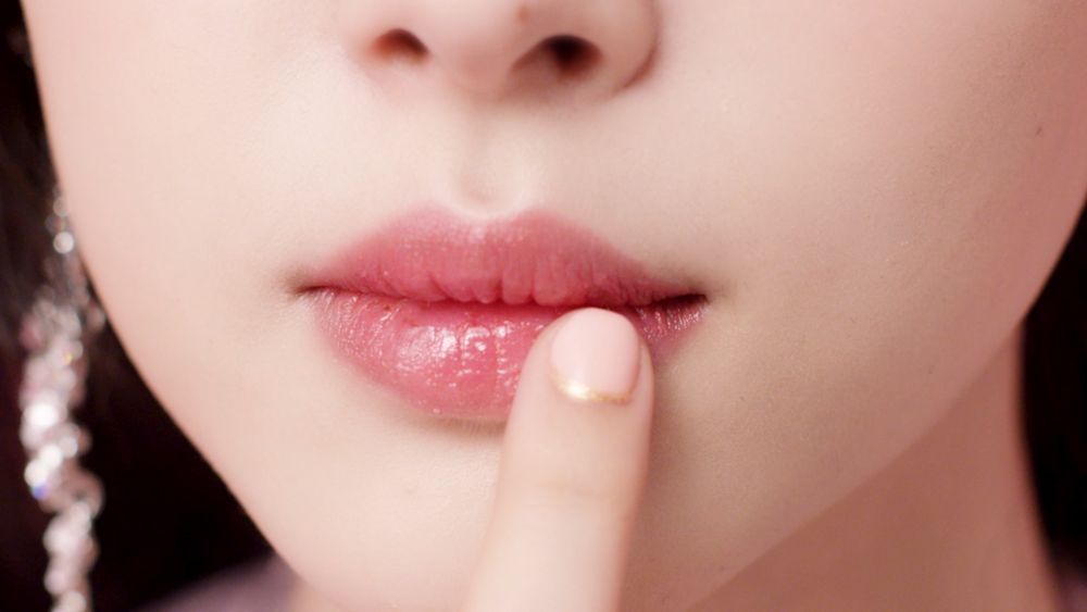 粉嫩櫻唇4步曲！韓國Estée Lauder 推出PureColorEnvy護唇系列！