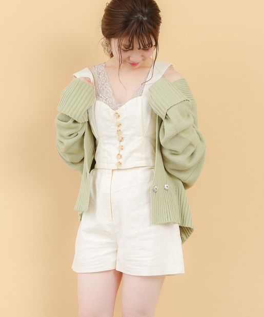 【穿搭】10件春季淡綠色時尚單品合集！推薦搭配奶油色服裝！想這樣穿去野餐！