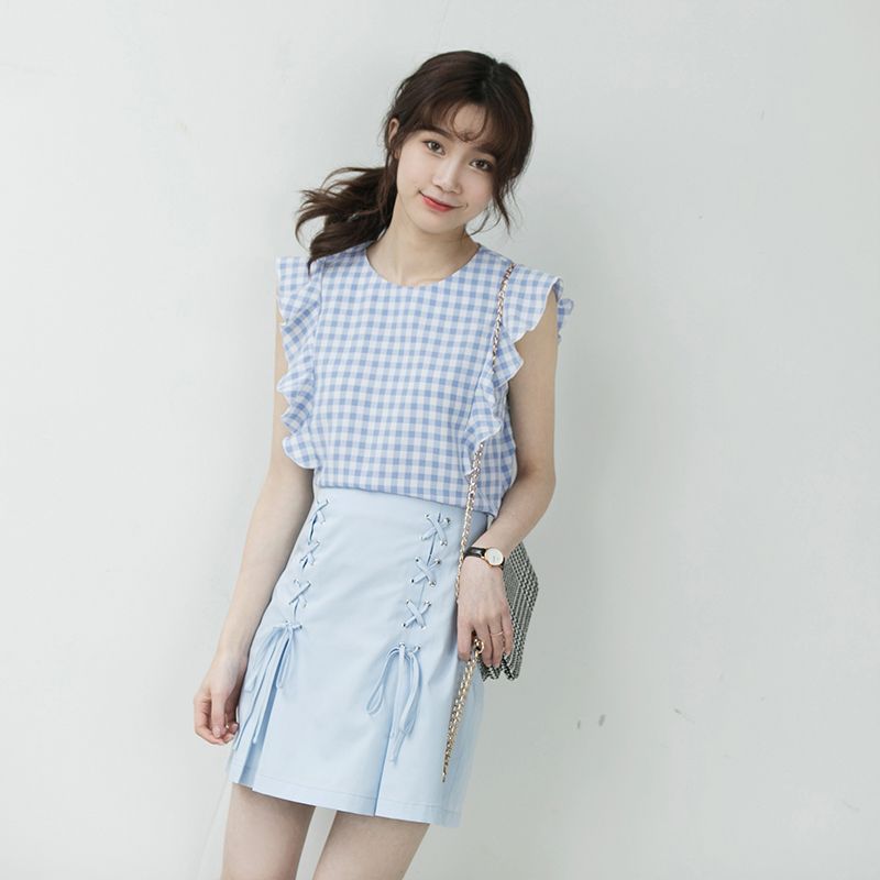 夏日藍色格子木耳邊襯衫半裙套裝 (上衣¥139、短裙¥129)