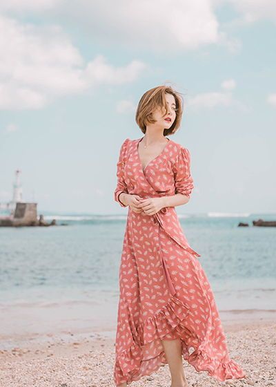 韓國 粉色開襟圖騰洋裝 TWD $2,400