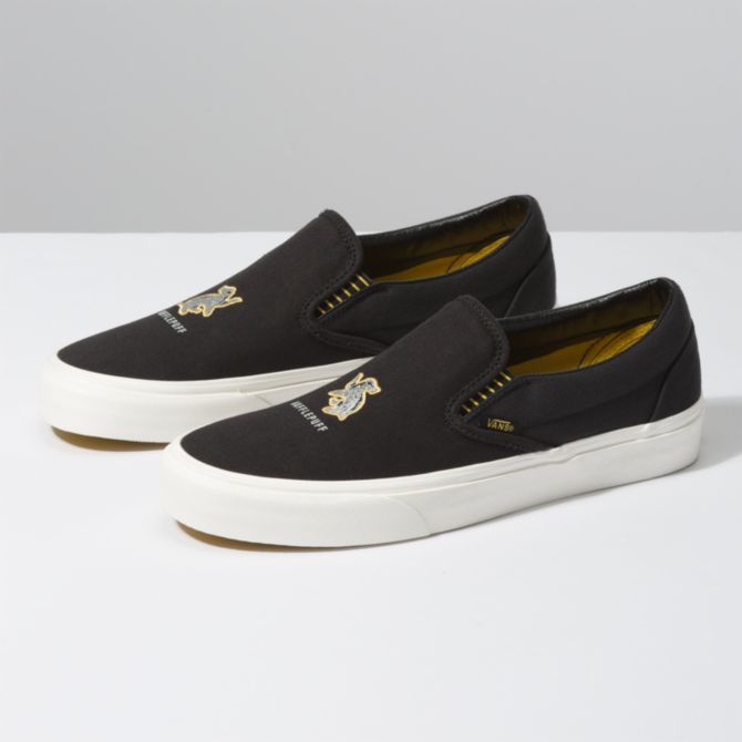 VANS X HARRY POTTER™ SLIP-ON (售價美金$70) VANS X HARRY POTTER™ SLIP-ON (售價美金$70)