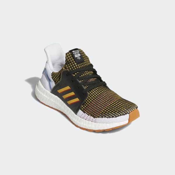 ULTRABOOST 19 X TOY STORY 4: WOODY SHOES (售價為美金$90)