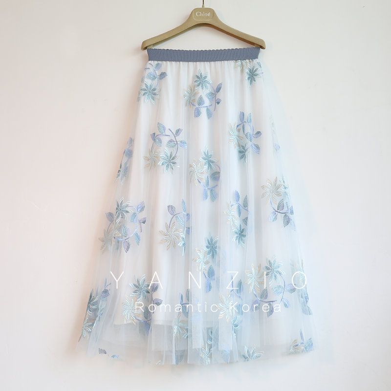 刺繡半身裙 ¥158