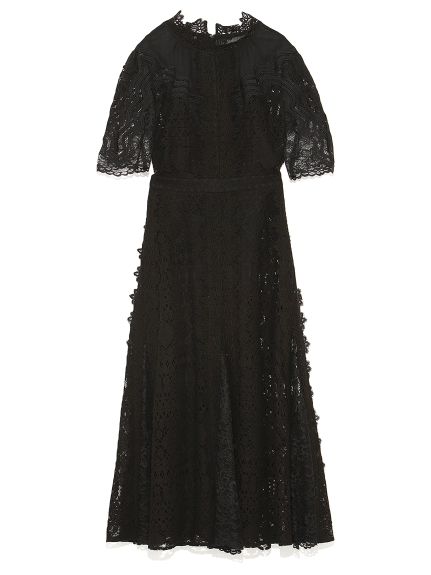 #13 SNIDEL 蕾絲長連身裙 - 原價：JPY18,000 +稅；折扣價：10,800 +稅（約HKD774+稅）