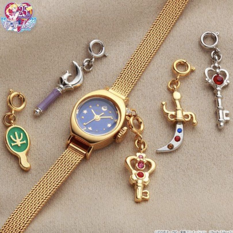 日本新推美少女戰士主題手錶＆吊飾系列！粉紅＆藍色錶面！美得讓人捨不得脫下來！