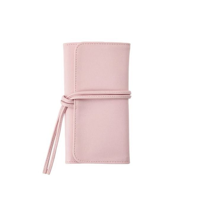 粉色的化妝刷套裝一共有5支化妝掃，還附送一個粉紅色化妝掃包，讓你可以方便攜帶到外地。
