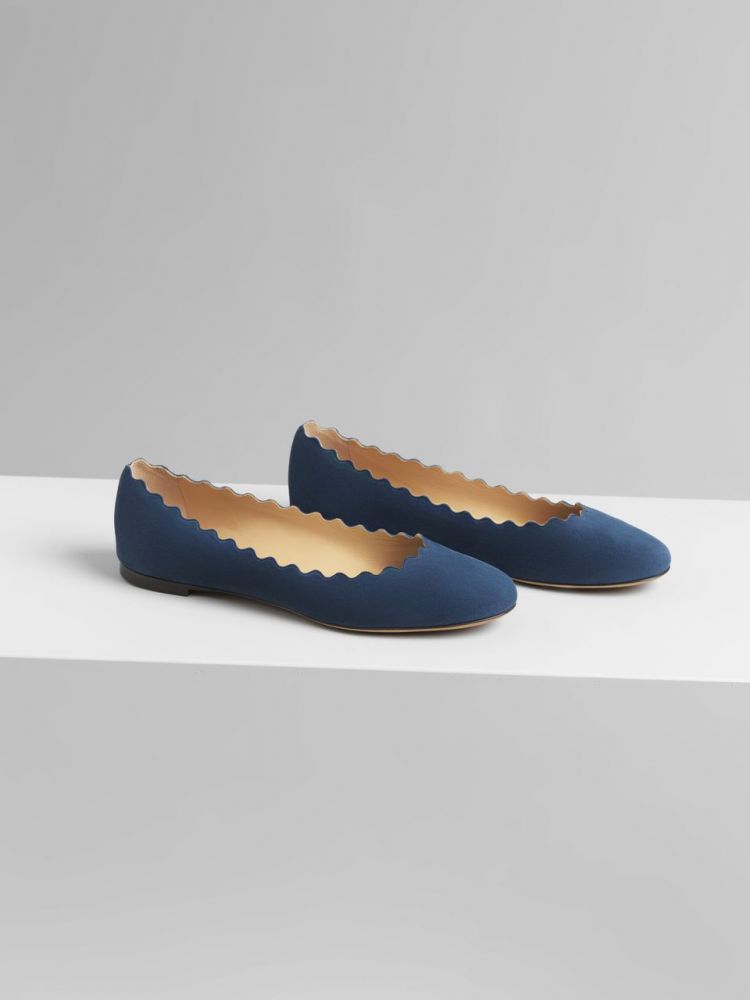 Lauren suede ballet flat with scalloped edging（MAJOLICA BULE）港元$4,500