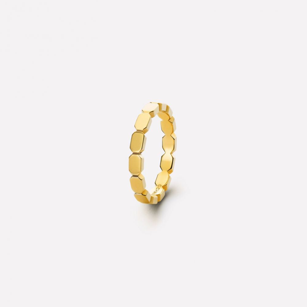 BAROQUE RING BAROQUE RING, IN 18K YELLOW GOLD 港幣12,000