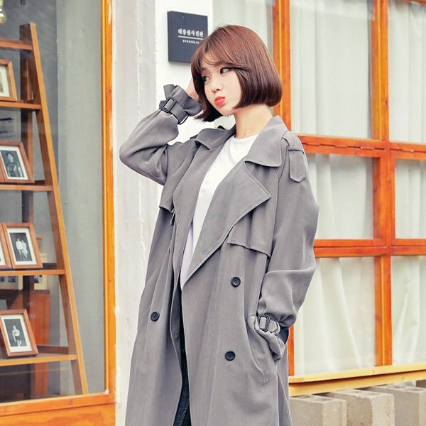 知性長身大衣(售價為韓幣49,800)